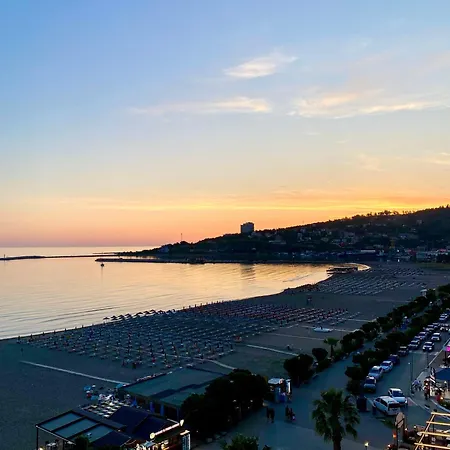 Saint Gin Lejlighed *