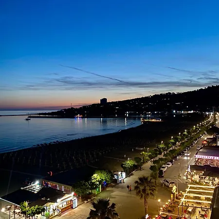 Saint Gin Apartment *