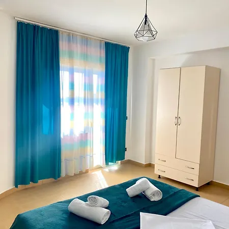 Saint Gin Apartman Shëngjin